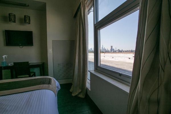 Pointe Plaza Hotel image 23