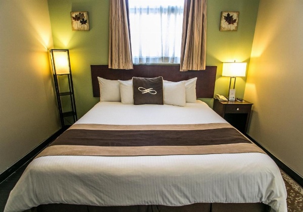 Pointe Plaza Hotel image 26